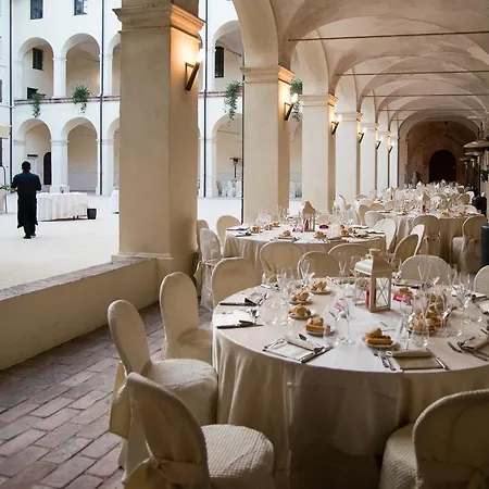 فندق Relais Fontevivo