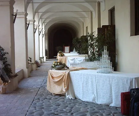 Ξενοδοχείο Relais 3*